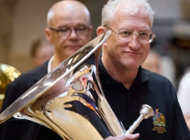 Kevin Hall performs live at Leeds Playhouse&rsquo;s theatre production of Brassed Off